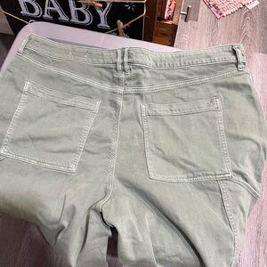 American Eagle Outfitters Green Jean Shorts. AE dreamy, drape carpenter short.